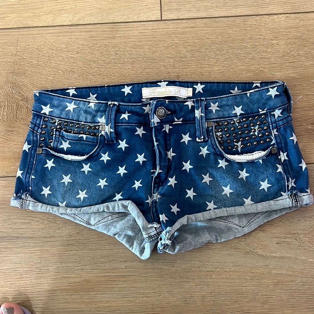 Frankie B jean shorts size 25. Low rise